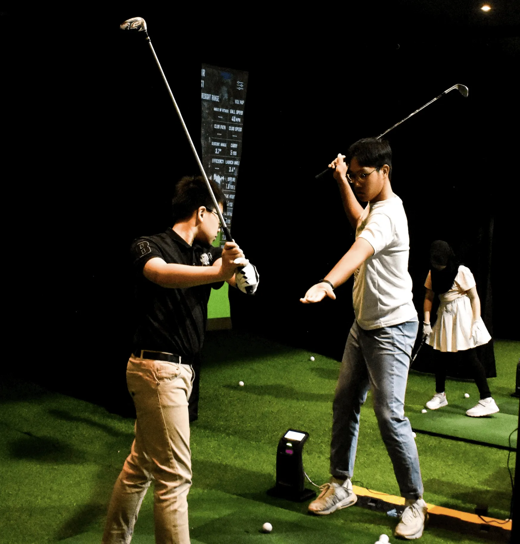 A golfer at GolfX